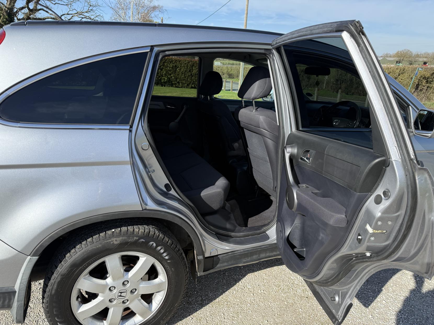 Honda CR-V 2.0 i-VTEC ES SUV 5dr Petrol Automatic (195 g/km, 148 bhp)