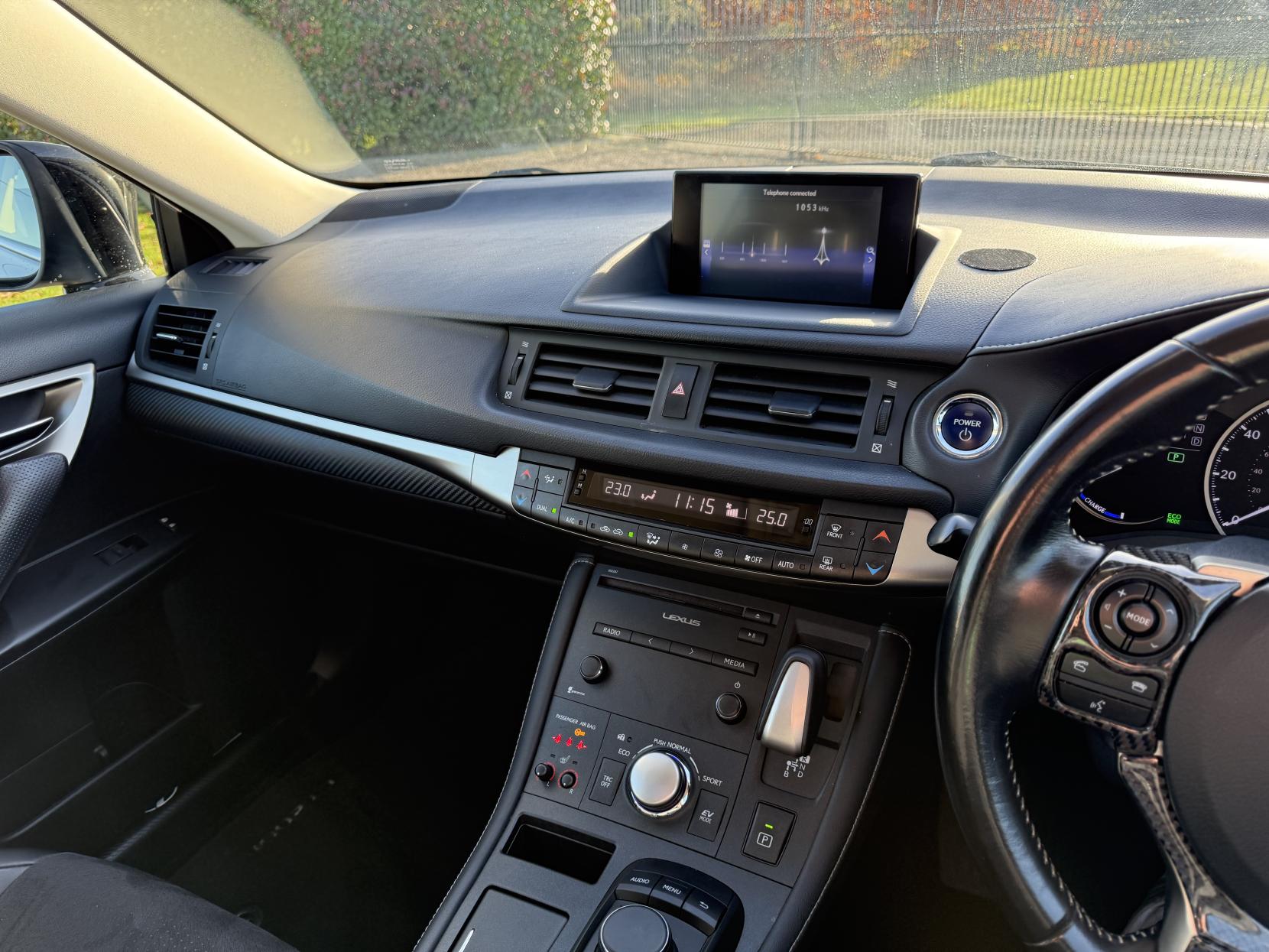 Lexus CT 1.8 200h Sport Hatchback 5dr Petrol Hybrid CVT Euro 6 (s/s) (136 ps)