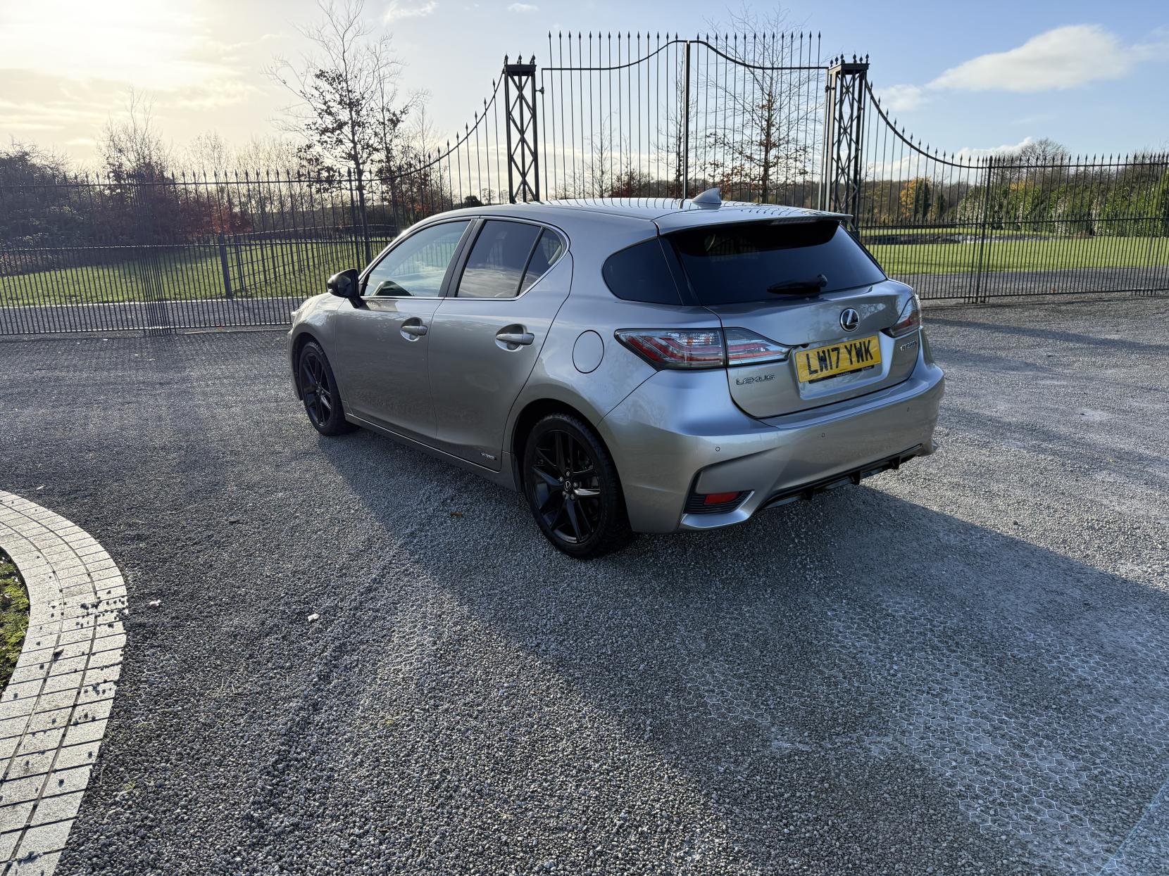 Lexus CT 1.8 200h Sport Hatchback 5dr Petrol Hybrid CVT Euro 6 (s/s) (136 ps)