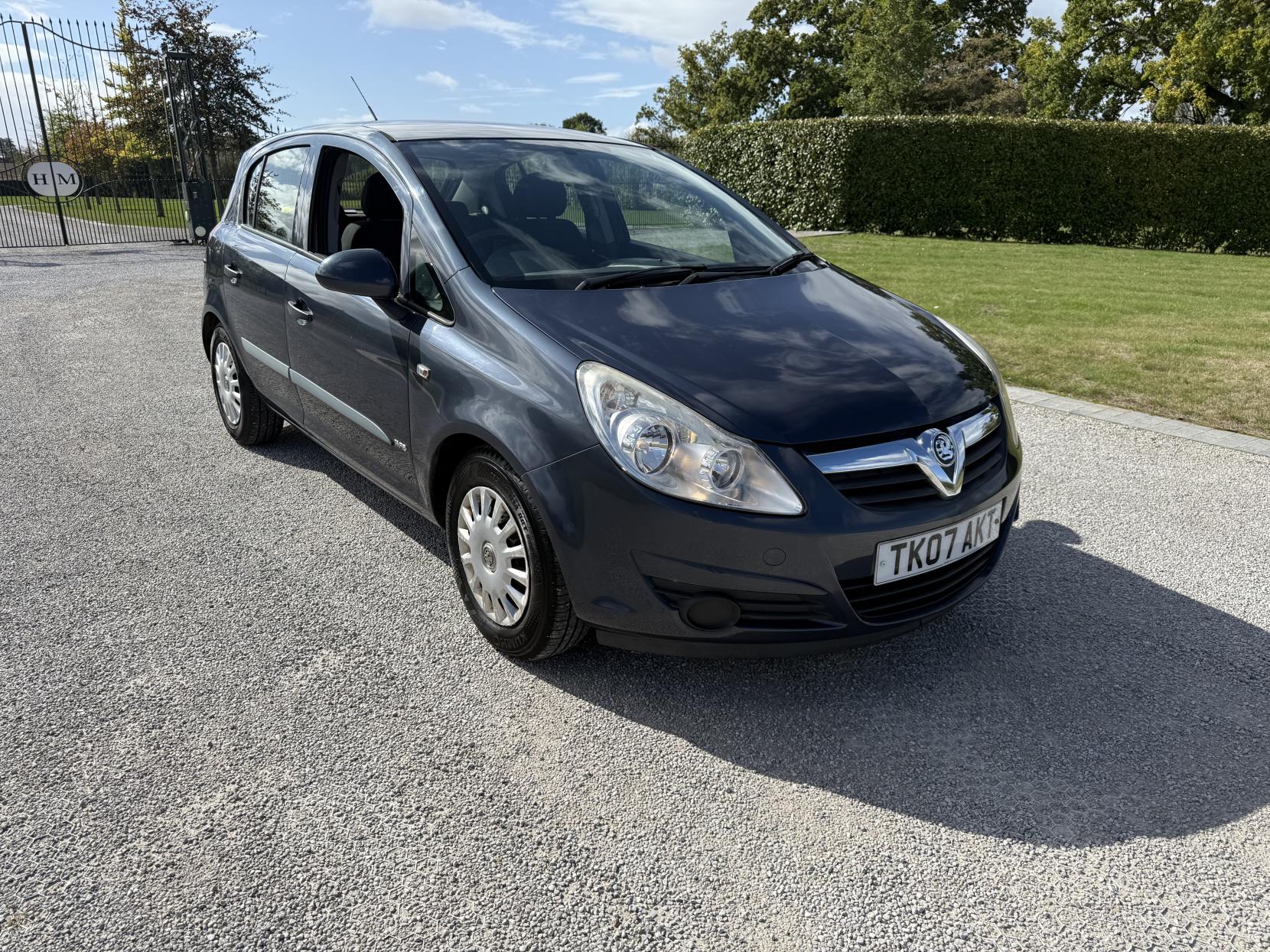 Vauxhall Corsa 1.2i 16v Life Hatchback 5dr Petrol Manual (139 g/km, 79 bhp)