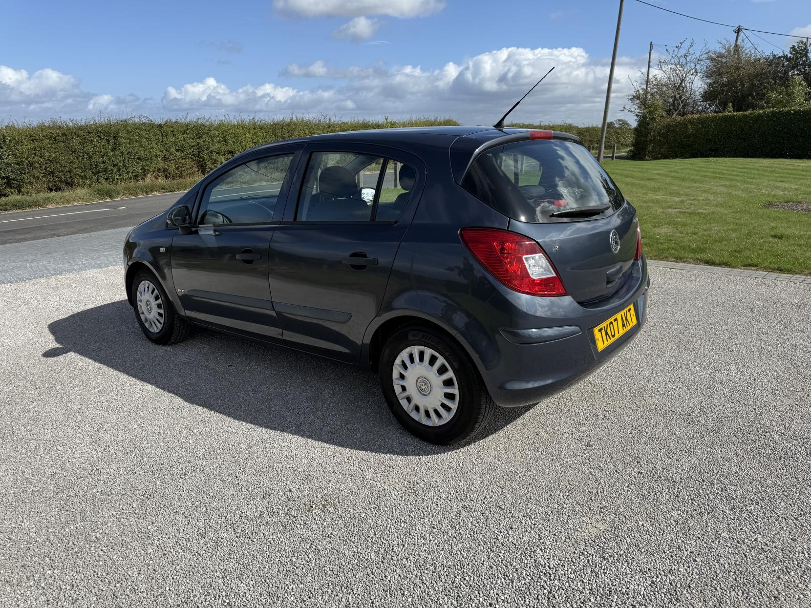 Vauxhall Corsa 1.2i 16v Life Hatchback 5dr Petrol Manual (139 g/km, 79 bhp)