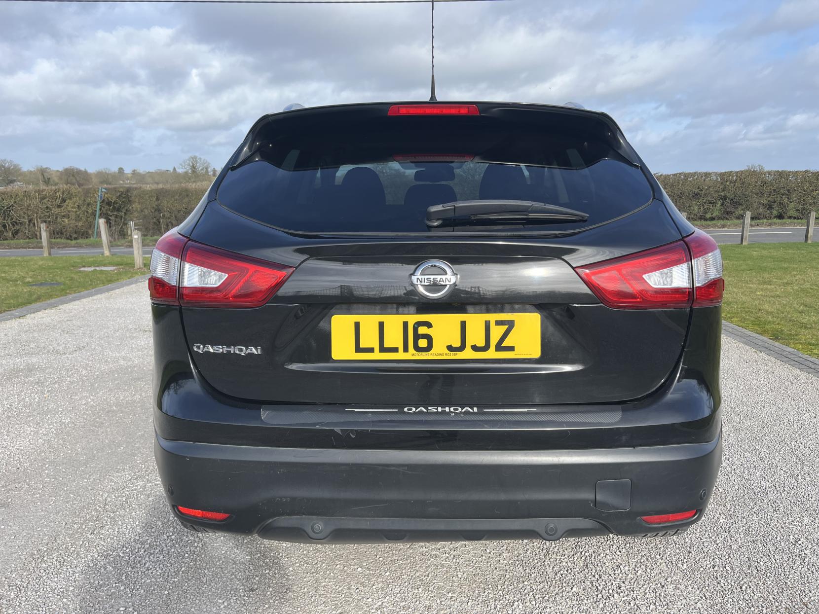 Nissan Qashqai 1.2 DIG-T N-Connecta SUV 5dr Petrol Manual 2WD Euro 6 (s/s) (115 ps)