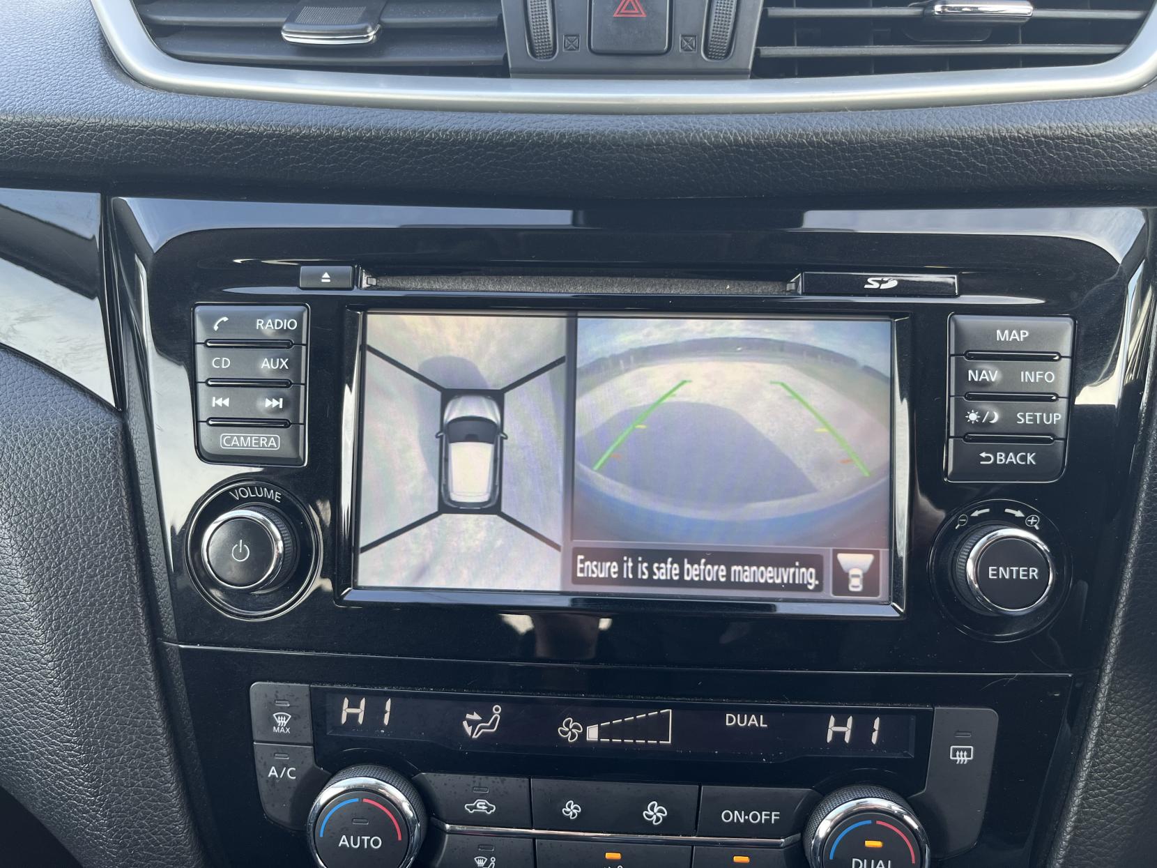 Nissan Qashqai 1.2 DIG-T N-Connecta SUV 5dr Petrol Manual 2WD Euro 6 (s/s) (115 ps)