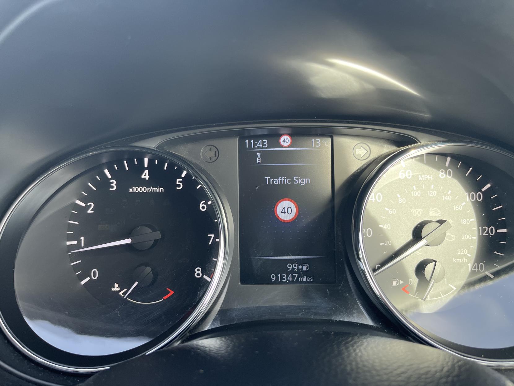 Nissan Qashqai 1.2 DIG-T N-Connecta SUV 5dr Petrol Manual 2WD Euro 6 (s/s) (115 ps)