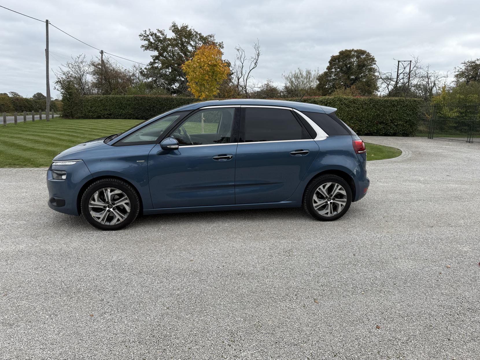 Citroen C4 Picasso 1.6 e-HDi Airdream Exclusive MPV 5dr Diesel Manual Euro 5 (s/s) (115 ps)