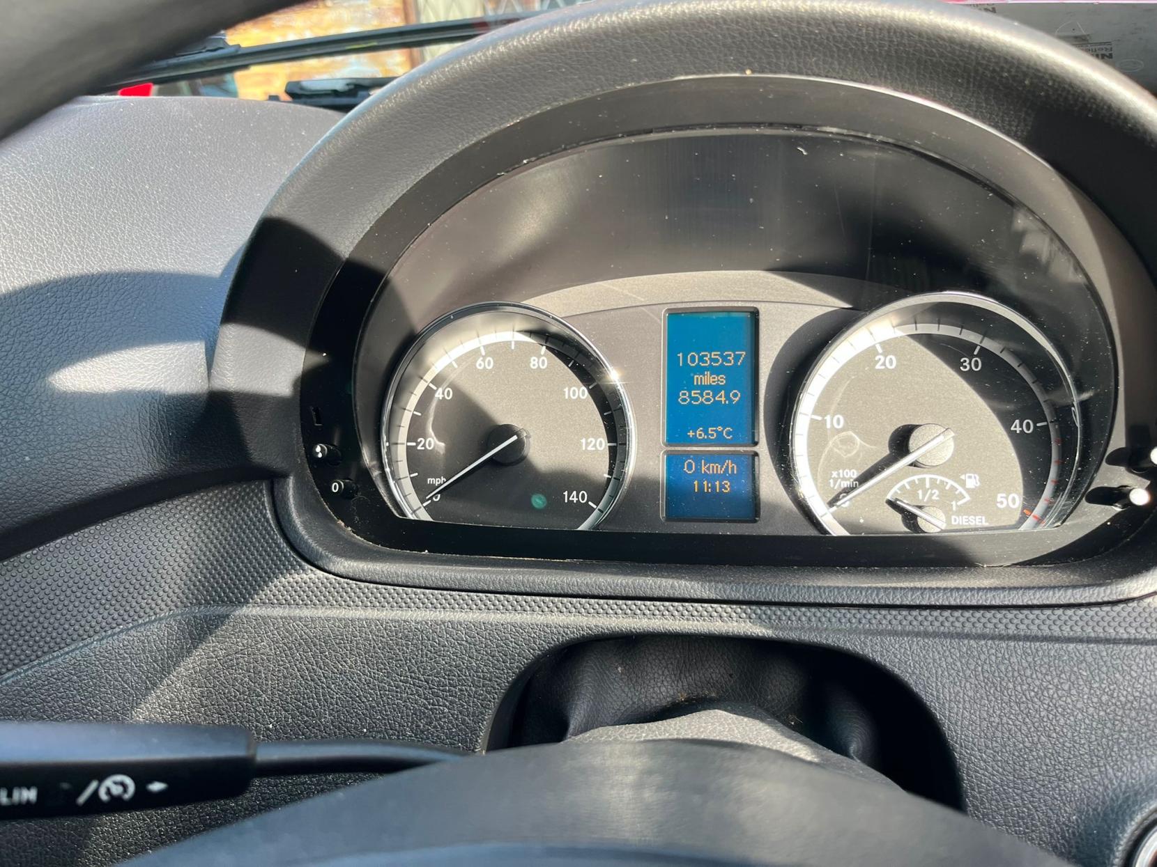 Mercedes-Benz Vito 2.1 113 CDi Dualiner Minibus 5dr Diesel Manual L1 (198 g/km, 136 bhp)