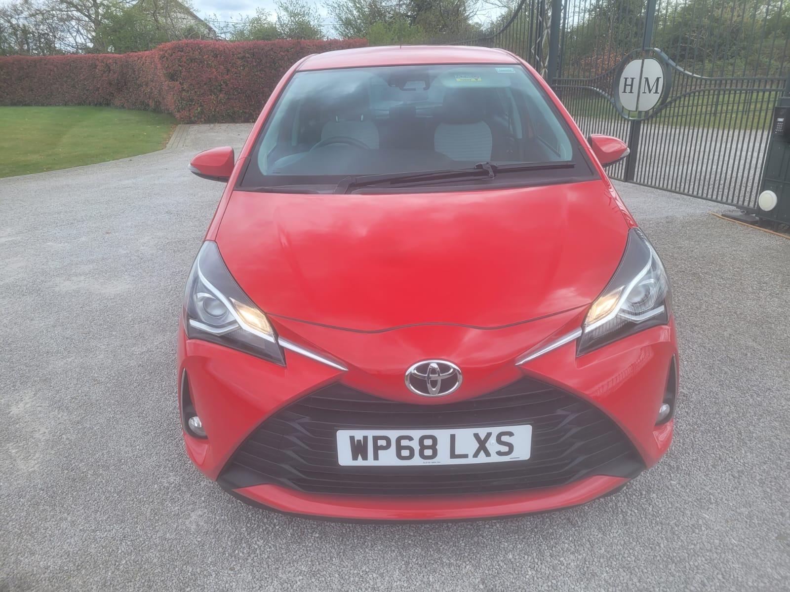Toyota Yaris 1.5 VVT-i Icon Tech Hatchback 5dr Petrol Manual Euro 6 (111 ps)