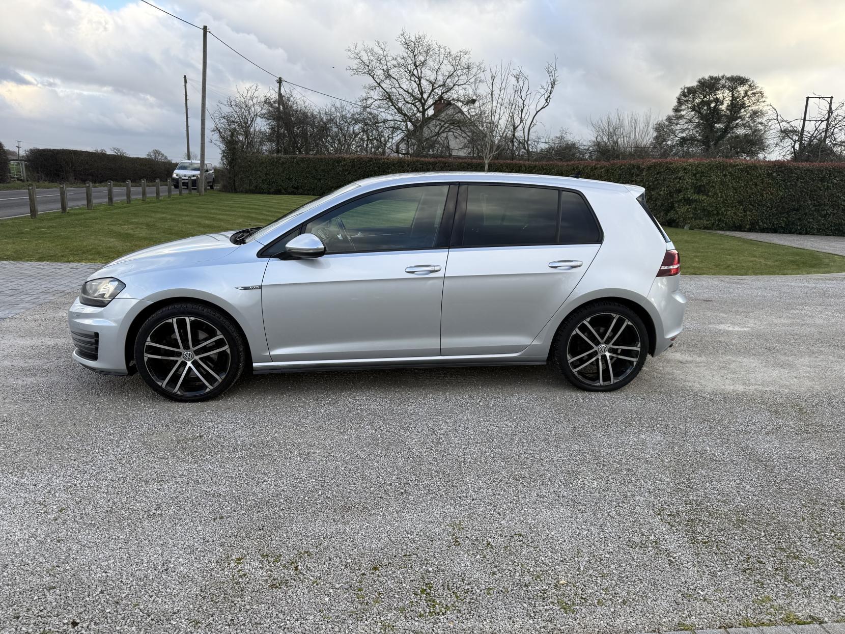 Volkswagen Golf 2.0 TDI BlueMotion Tech GTD Hatchback 5dr Diesel Manual Euro 6 (s/s) (184 ps)