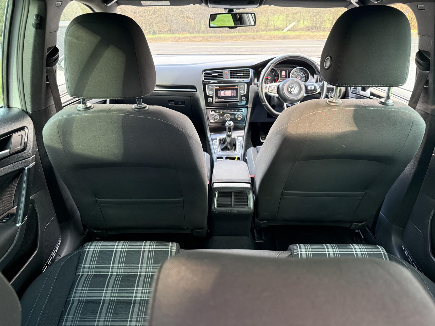 Volkswagen Golf 2.0 TDI BlueMotion Tech GTD Hatchback 5dr Diesel Manual Euro 6 (s/s) (184 ps)