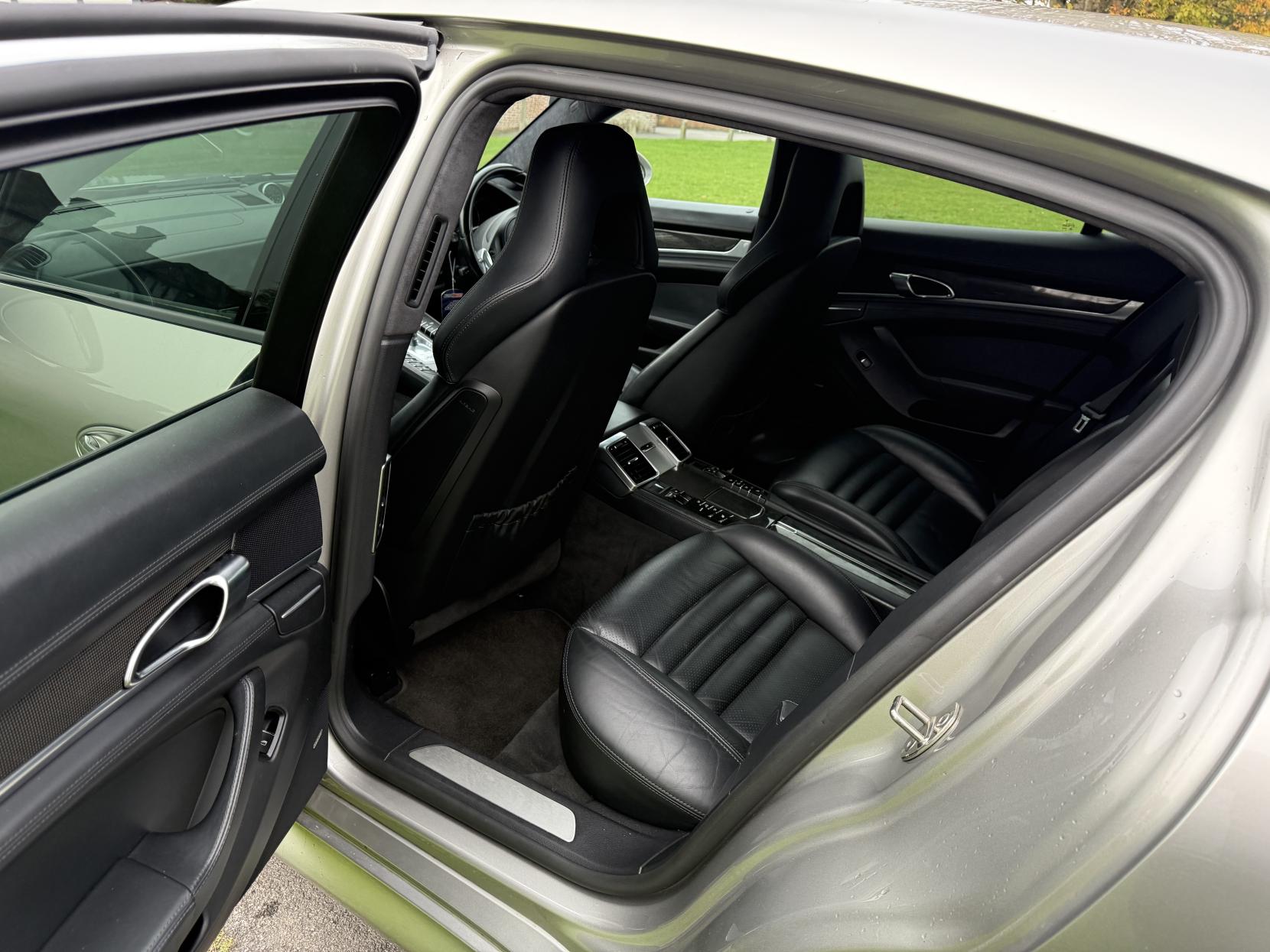 Porsche Panamera 4.8T V8 Hatchback 5dr Petrol PDK 4WD Euro 5 (s/s) (500 ps)