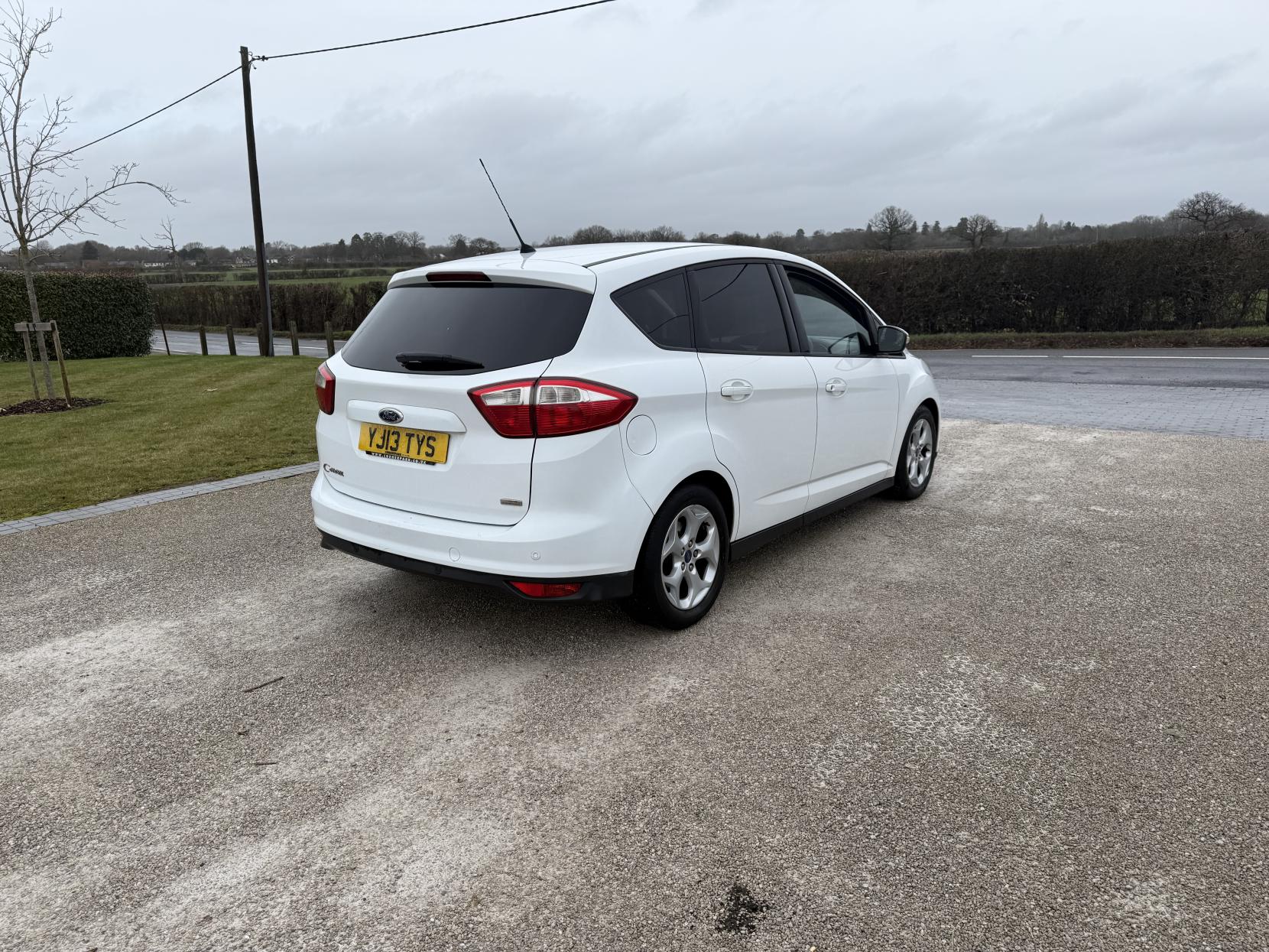 Ford C-Max 1.0T EcoBoost Zetec MPV 5dr Petrol Manual Euro 5 (s/s) (125 ps)