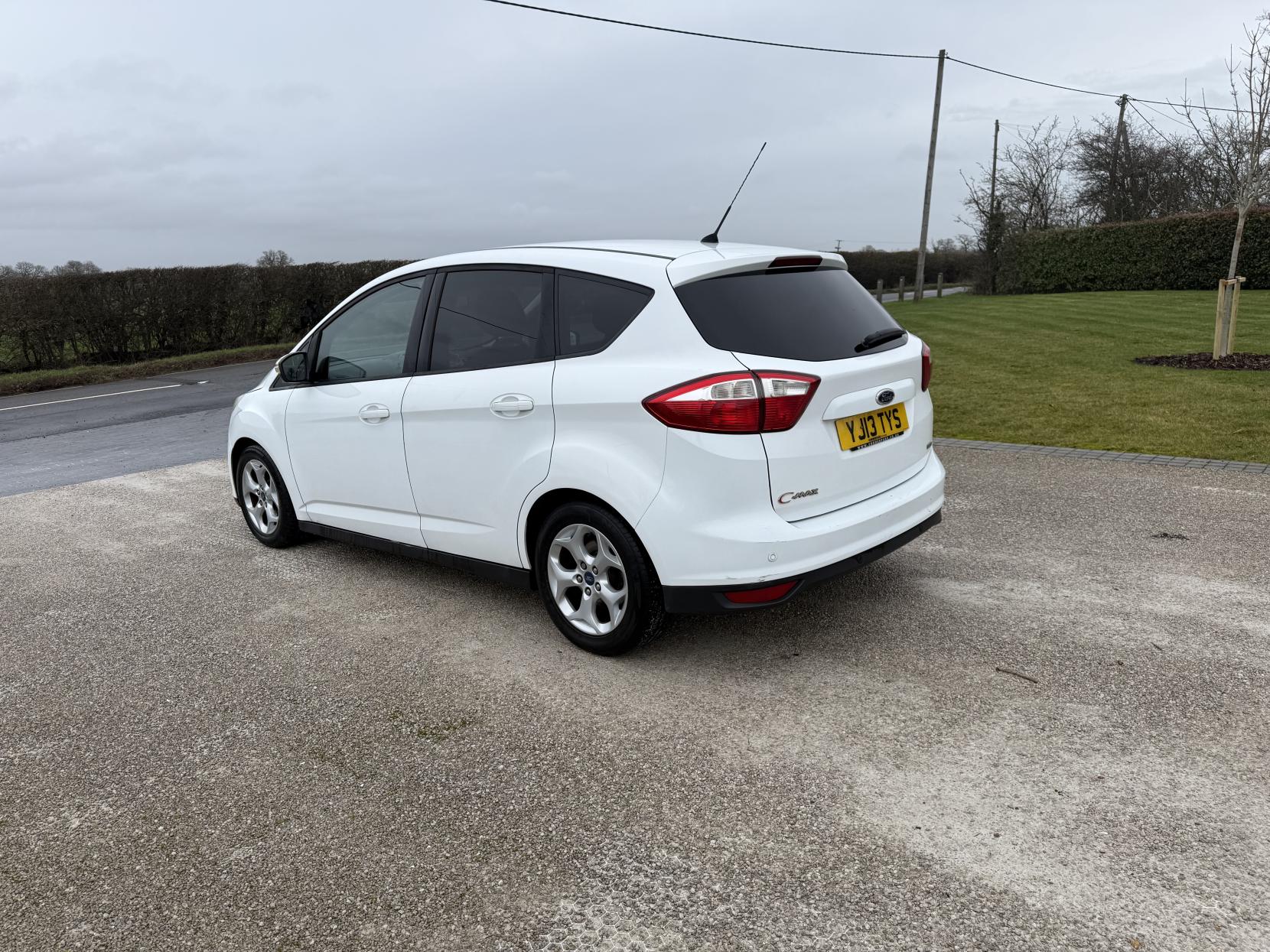 Ford C-Max 1.0T EcoBoost Zetec MPV 5dr Petrol Manual Euro 5 (s/s) (125 ps)