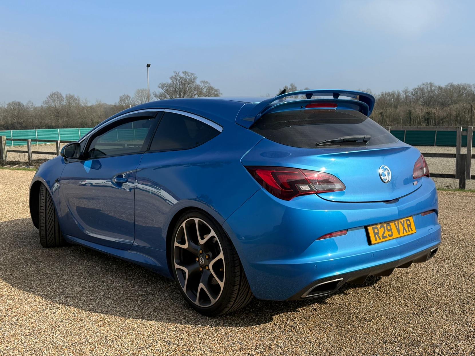 Vauxhall Astra GTC 2.0T VXR Coupe 3dr Petrol Manual Euro 5 (s/s) (280 ps)